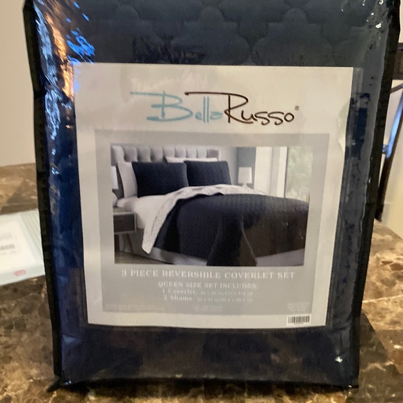 bella russo Other - Brand new queen size 3 piece quilted coverlet set